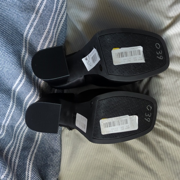 Black Gianni Bini Heels Size 8 - Picture 2 of 8